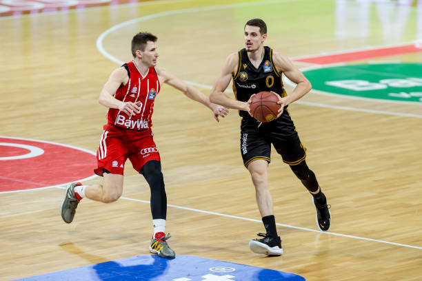 素质往往决 素质往往决