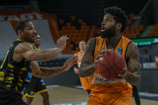 大的守门员 大的守门员