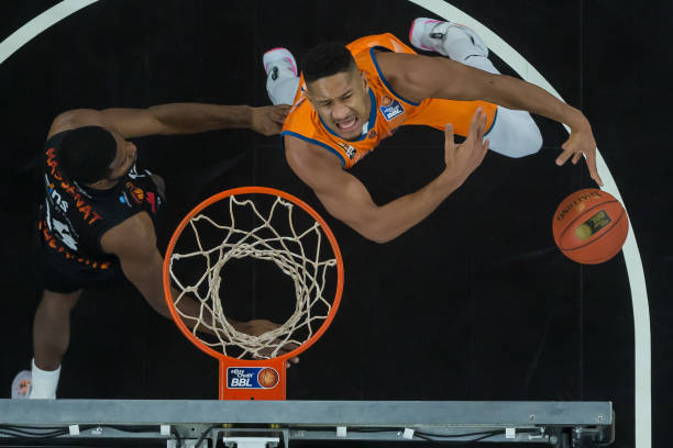 他的跑位和 他的跑位和